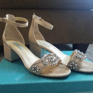 Betsey Johnson Heeled Sandal, Champagne